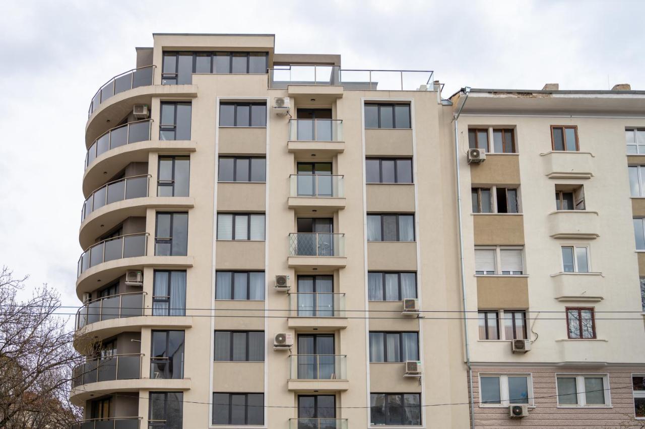 Sunny 1Bdr Apartment Near Center Sofya Dış mekan fotoğraf