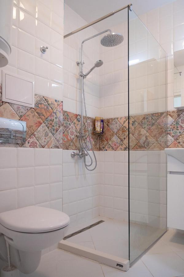 Sunny 1Bdr Apartment Near Center Sofya Dış mekan fotoğraf