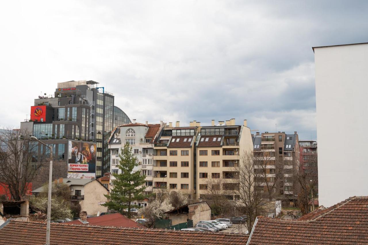 Sunny 1Bdr Apartment Near Center Sofya Dış mekan fotoğraf