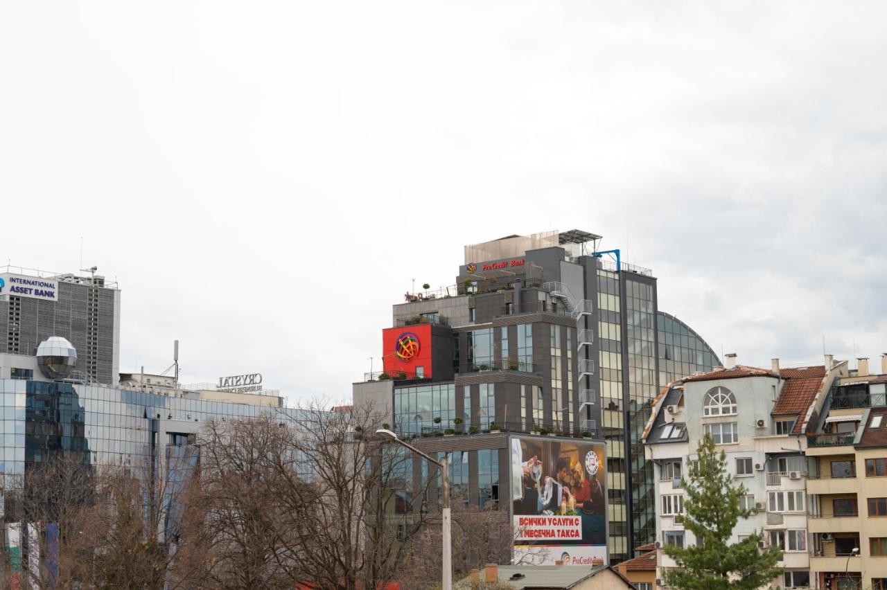 Sunny 1Bdr Apartment Near Center Sofya Dış mekan fotoğraf
